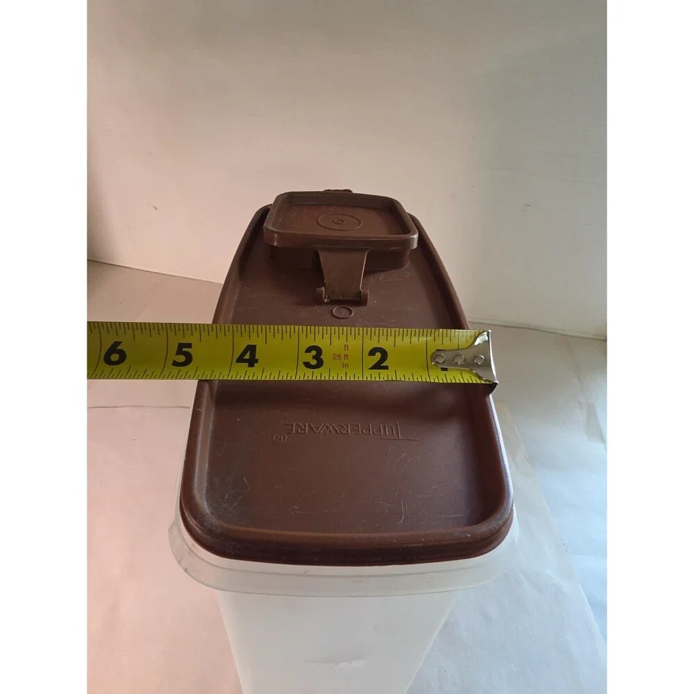 Vintage Large Tupperware Cereal Keepers 1588-3 W/Lid  Brown Storage